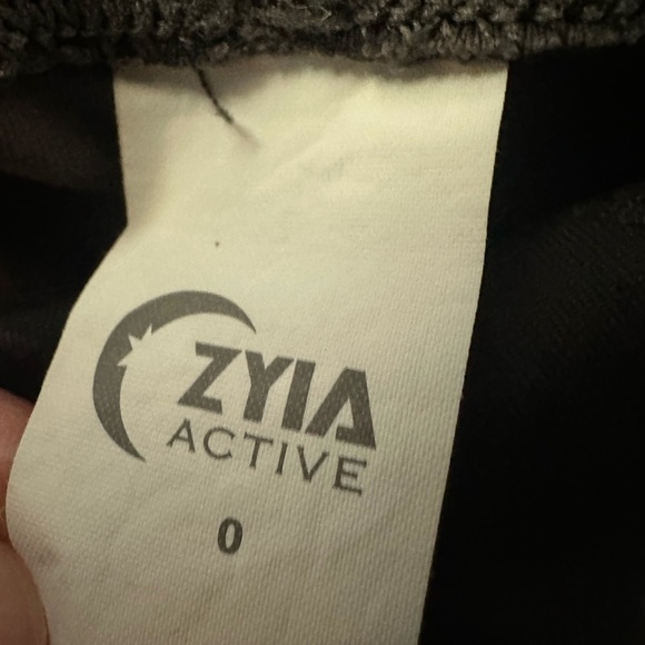 Zyia Active Leggings size 0 camo - Picture 5 of 9